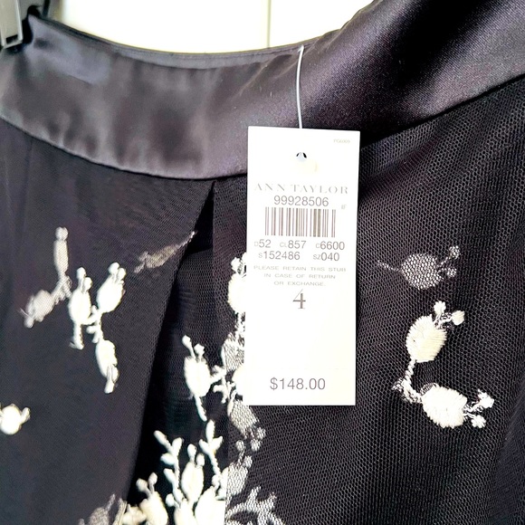 🌟HP🌟Ann Taylor Skirt - Picture 3 of 11